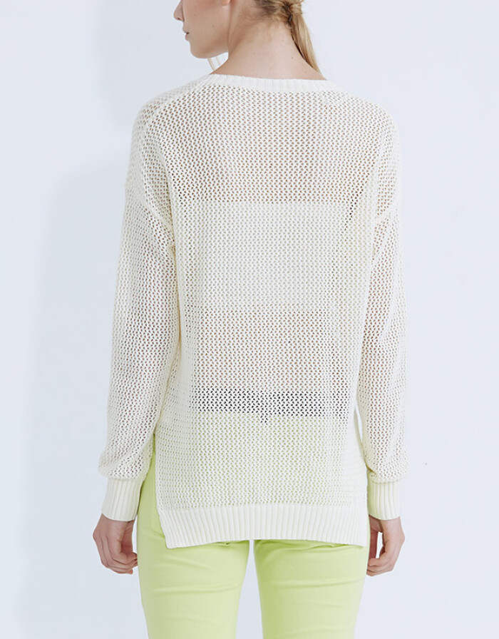 MO&Co.针织衫 欧美休闲风尚的优雅演绎